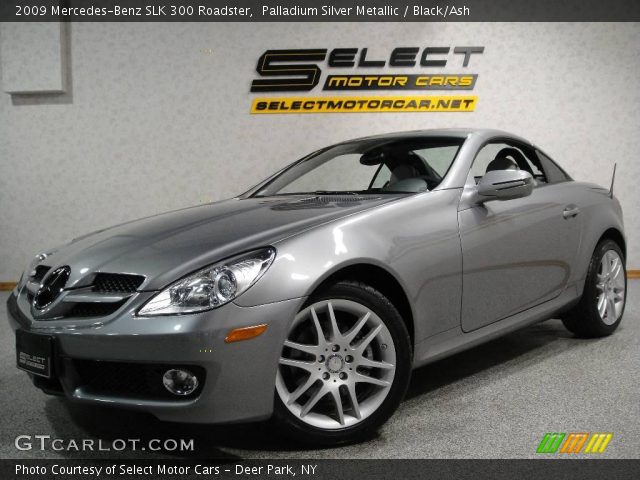 2009 Mercedes-Benz SLK 300 Roadster in Palladium Silver Metallic