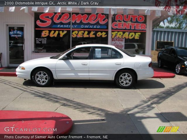 2000 Oldsmobile Intrigue GX in Arctic White