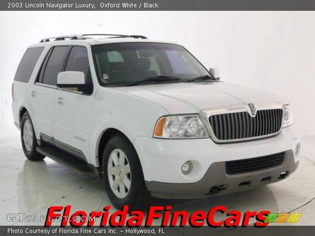2003 Lincoln Navigator Luxury in Oxford White