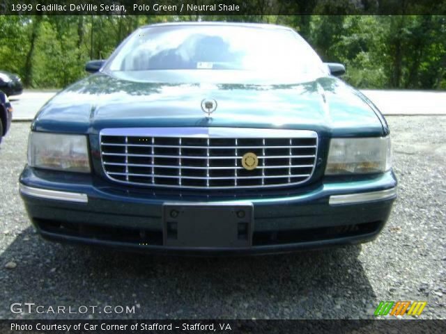 1999 Cadillac DeVille Sedan in Polo Green