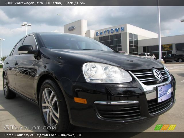 2006 Volkswagen Jetta TDI Sedan in Black