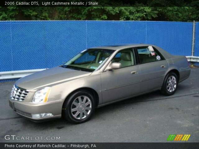 2006 Cadillac DTS  in Light Cashmere Metallic