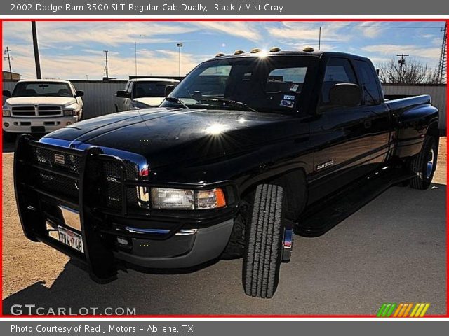 2002 Dodge Ram 3500 SLT Regular Cab Dually in Black