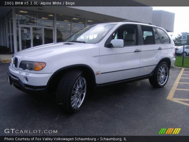 2001 BMW X5 3.0i in Alpine White