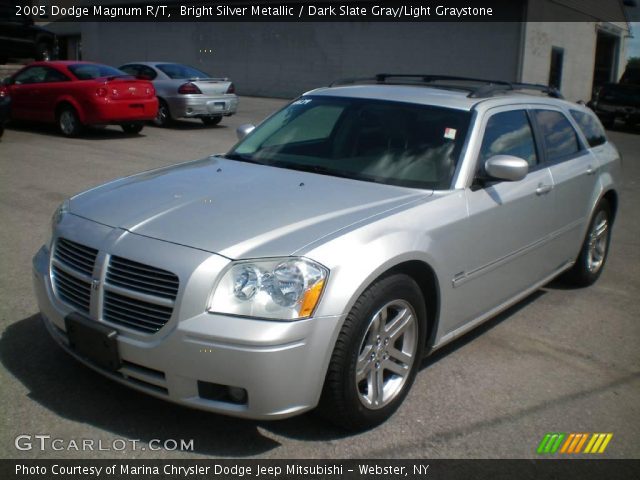 2005 Dodge Magnum R/T in Bright Silver Metallic