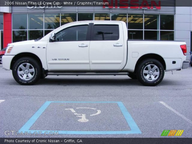 2006 Nissan Titan LE Crew Cab in White