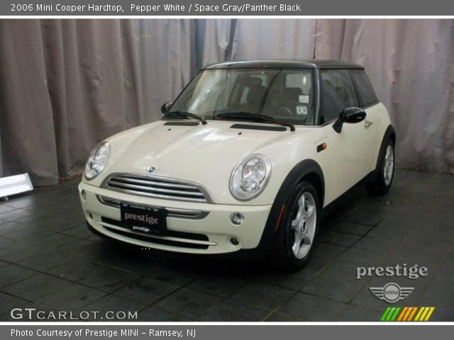 2006 Mini Cooper Hardtop in Pepper White