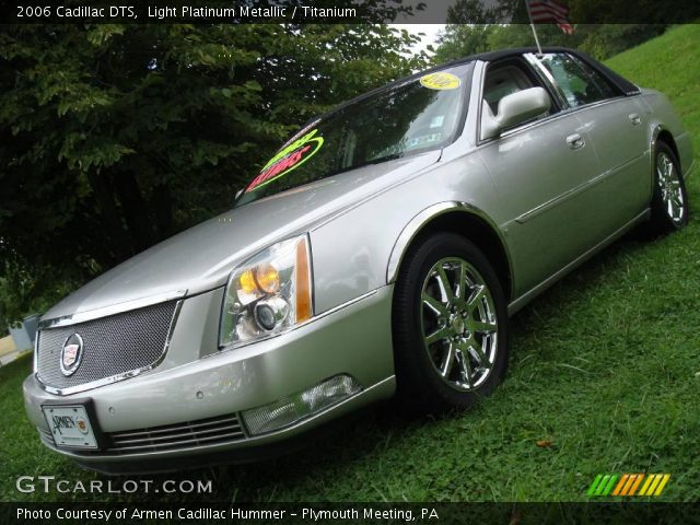 2006 Cadillac DTS  in Light Platinum Metallic