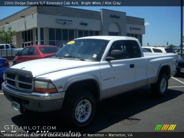 2000 Dodge Dakota SLT Extended Cab 4x4 in Bright White