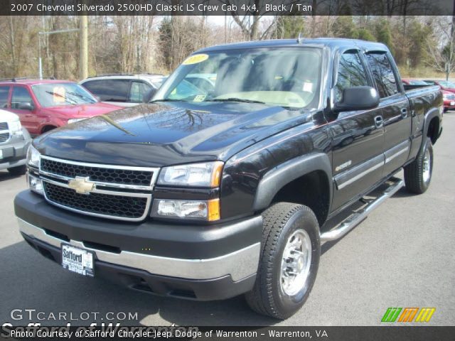 2007 Chevrolet Silverado 2500HD Classic LS Crew Cab 4x4 in Black