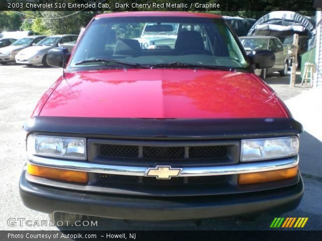 2003 Chevrolet S10 Extended Cab in Dark Cherry Red Metallic