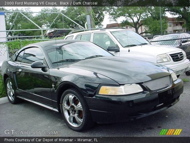 2000 Ford Mustang V6 Coupe in Black