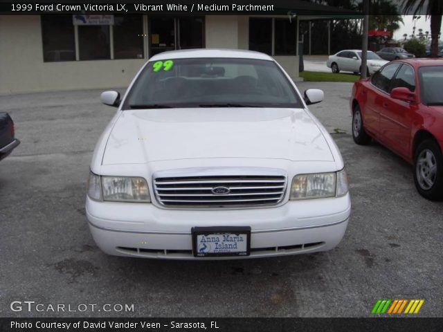 1999 Ford Crown Victoria LX in Vibrant White