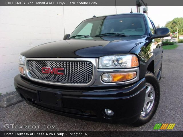 2003 GMC Yukon Denali AWD in Onyx Black