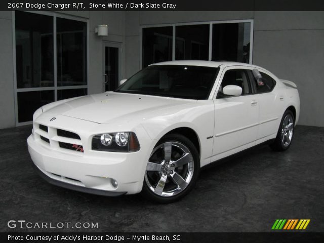 2007 Dodge Charger R/T in Stone White