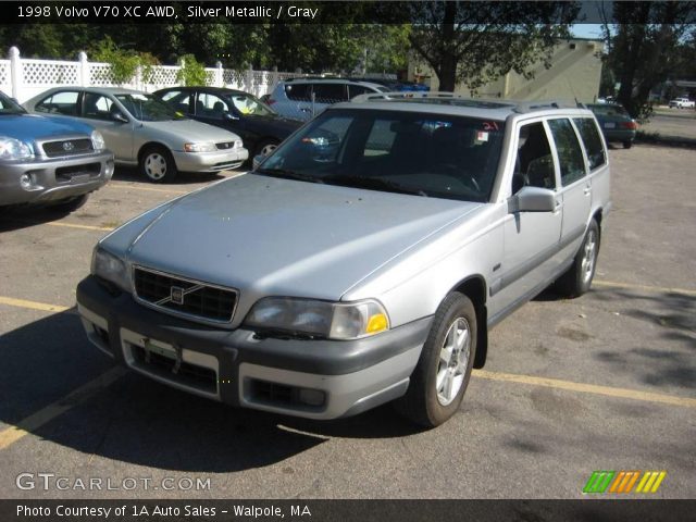 1998 Volvo V70 XC AWD in Silver Metallic