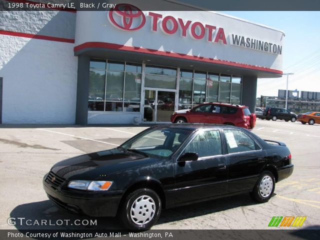 1998 Toyota Camry LE in Black