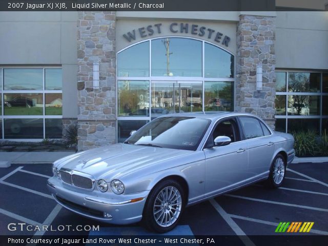 2007 Jaguar XJ XJ8 in Liquid Silver Metallic