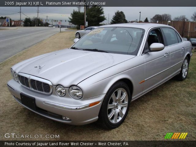 2005 Jaguar XJ XJ8 L in Platinum Silver Metallic