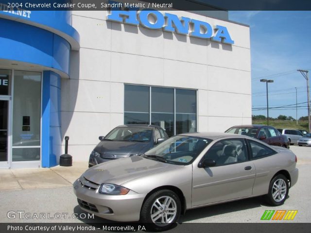 2004 Chevrolet Cavalier Coupe in Sandrift Metallic