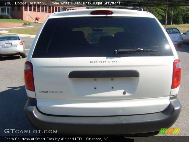 2005 Dodge Caravan SE in Stone White