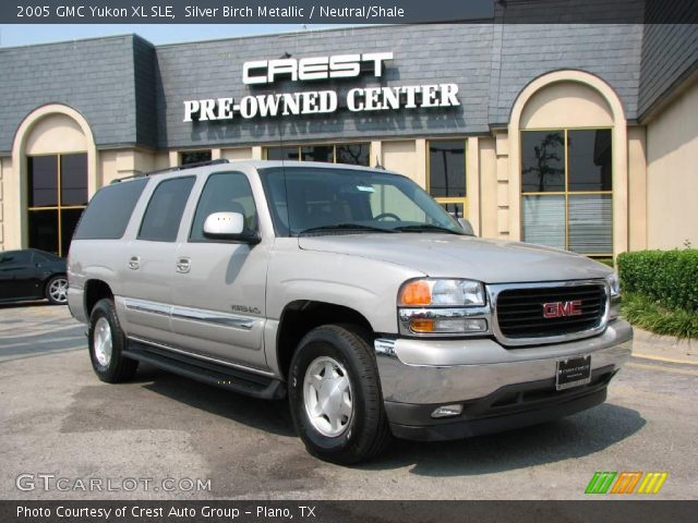 2005 GMC Yukon XL SLE in Silver Birch Metallic