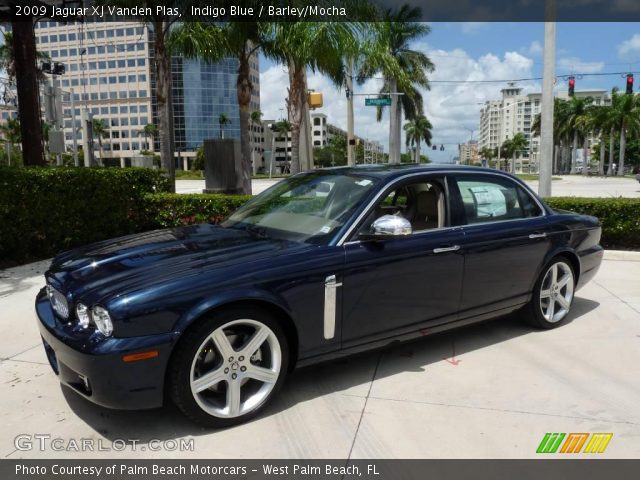 2009 Jaguar XJ Vanden Plas in Indigo Blue