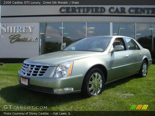 2006 Cadillac DTS Luxury in Green Silk Metallic