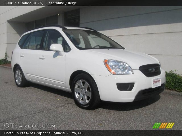 2008 Kia Rondo LX V6 in Clear White
