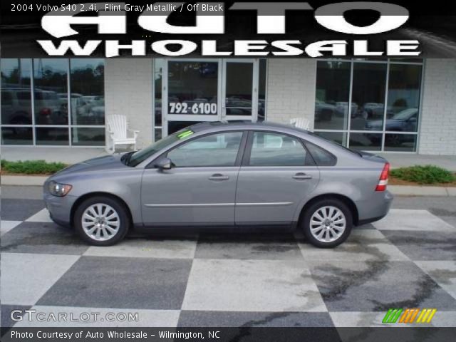 2004 Volvo S40 2.4i in Flint Gray Metallic