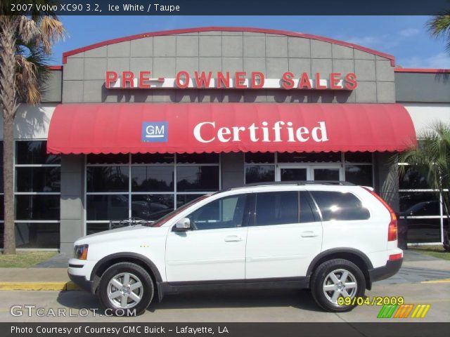 2007 Volvo XC90 3.2 in Ice White