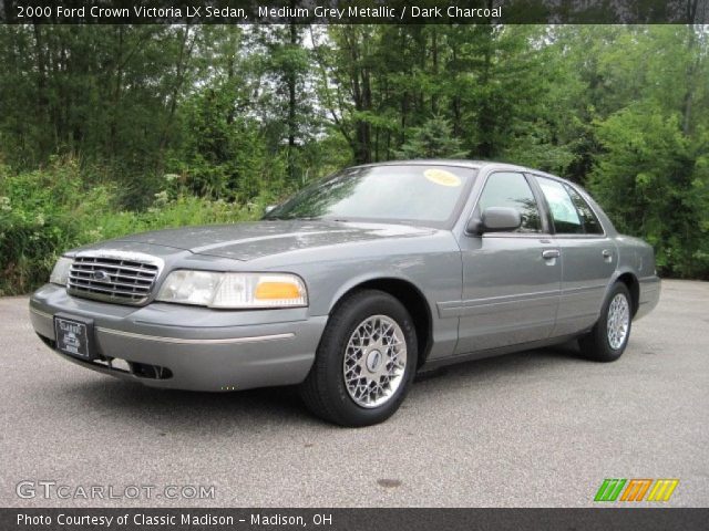 2000 Ford Crown Victoria LX Sedan in Medium Grey Metallic