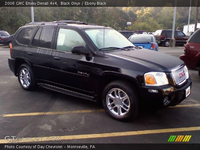 2006 GMC Envoy Denali 4x4 in Black Onyx