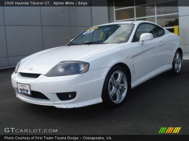 2006 Hyundai Tiburon GT in Alpine White