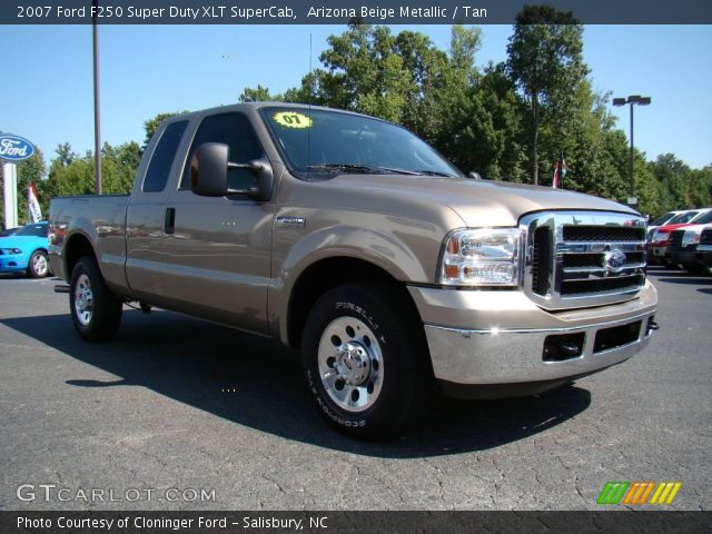 2007 Ford F250 Super Duty XLT SuperCab in Arizona Beige Metallic