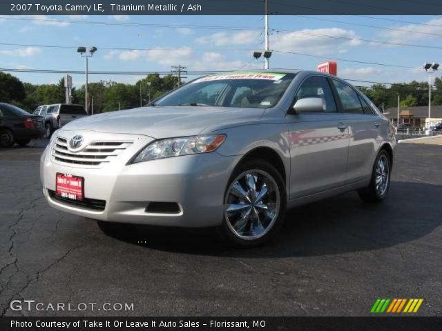 2007 Toyota Camry LE in Titanium Metallic