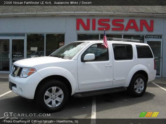 2006 Nissan Pathfinder LE 4x4 in Avalanche White