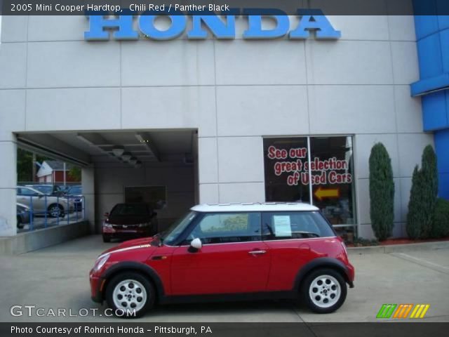 2005 Mini Cooper Hardtop in Chili Red