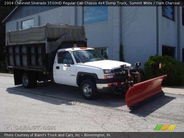 2004 Chevrolet Silverado 3500HD Regular Cab Chassis 4x4 Dump Truck in Summit White