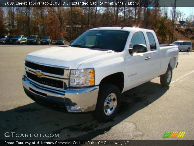 2009 Chevrolet Silverado 2500HD LT Extended Cab in Summit White