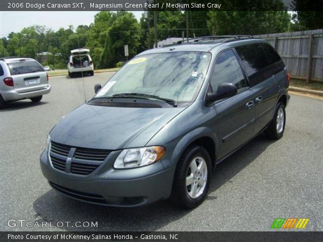 2006 Dodge Caravan SXT in Magnesium Green Pearl