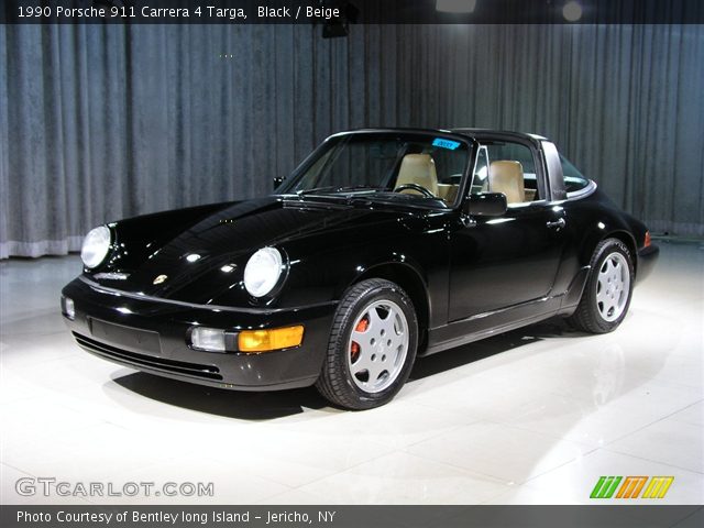 1990 Porsche 911 Carrera 4 Targa in Black