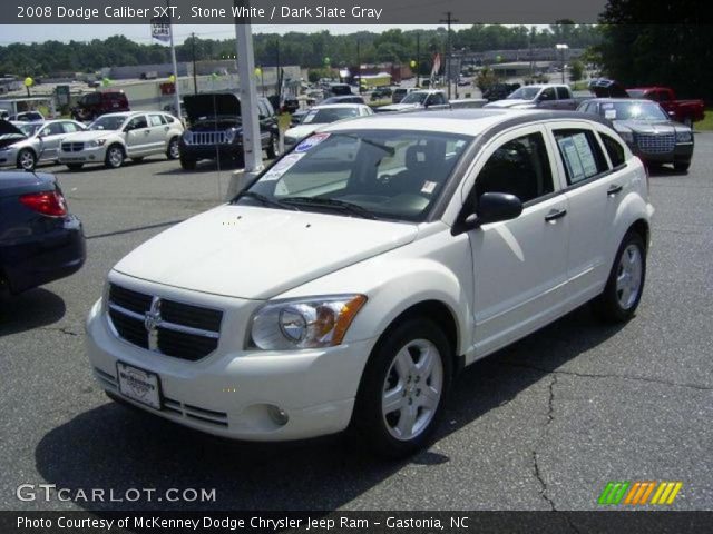 2008 Dodge Caliber SXT in Stone White