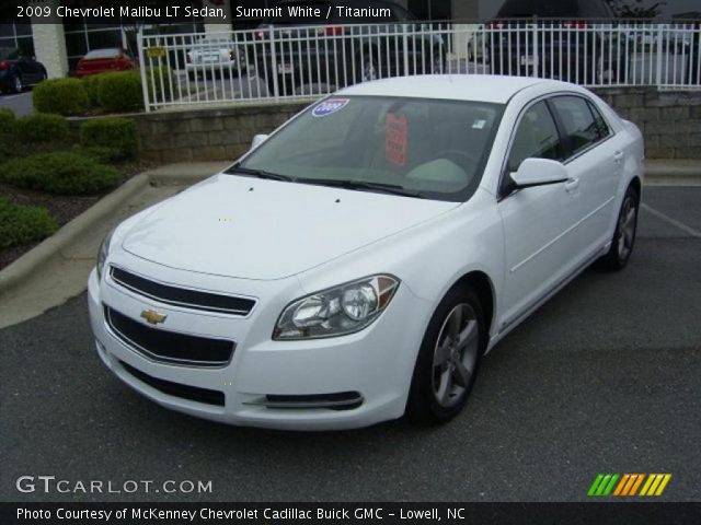 2009 Chevrolet Malibu LT Sedan in Summit White