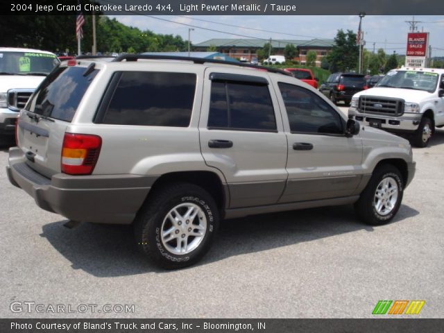 2004 Jeep Grand Cherokee Laredo 4x4 in Light Pewter Metallic