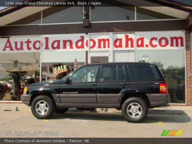 1996 Jeep Grand Cherokee Laredo 4x4 in Black