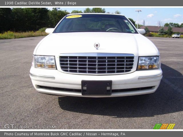 1998 Cadillac DeVille Sedan in White