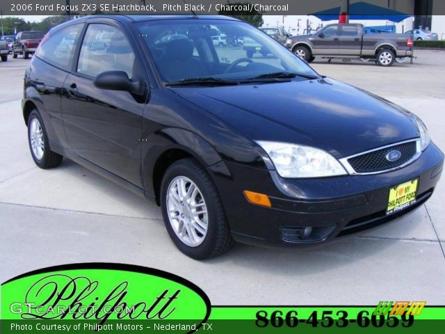 2006 Ford Focus ZX3 SE Hatchback in Pitch Black