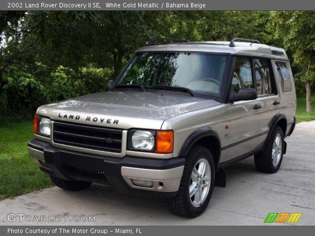 2002 Land Rover Discovery II SE in White Gold Metallic