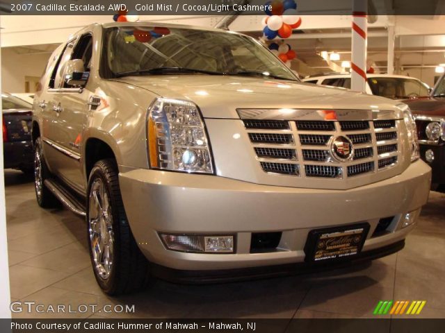 2007 Cadillac Escalade AWD in Gold Mist
